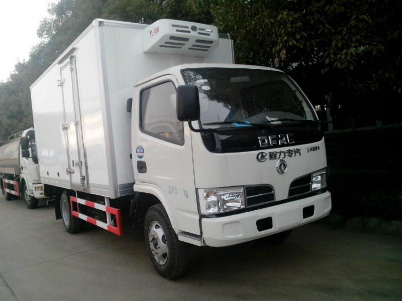 冷藏車、冷藏車參數 多利卡冷藏車，冷藏車價格