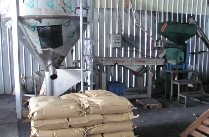 環(huán)保高光特黑無雜質(zhì)黑色母 色母粒 色母