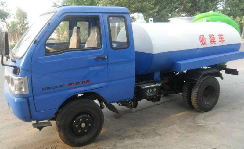山東哪里生產(chǎn)三輪吸糞車 真空泵吸糞車