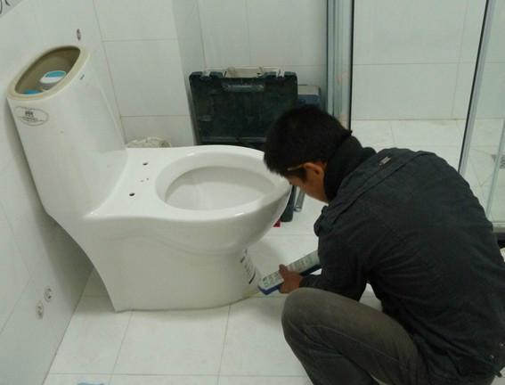 供應(yīng)河西天塔維修節(jié)門(mén)水龍頭水箱