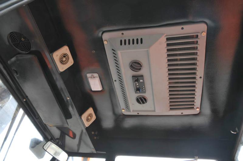 供應(yīng)二手25噸重型叉車25噸叉車租賃應(yīng)