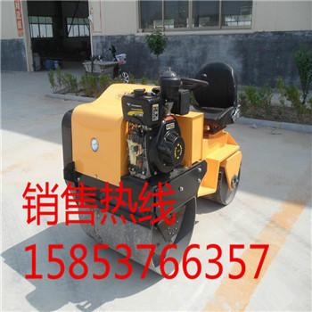 供應(yīng)座駕式壓路機(jī)小型壓實機(jī)冰點價 自行式振動碾型號 施工現(xiàn)場