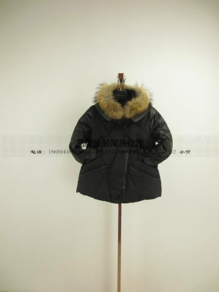 供應(yīng)一城畫一品牌折扣女裝