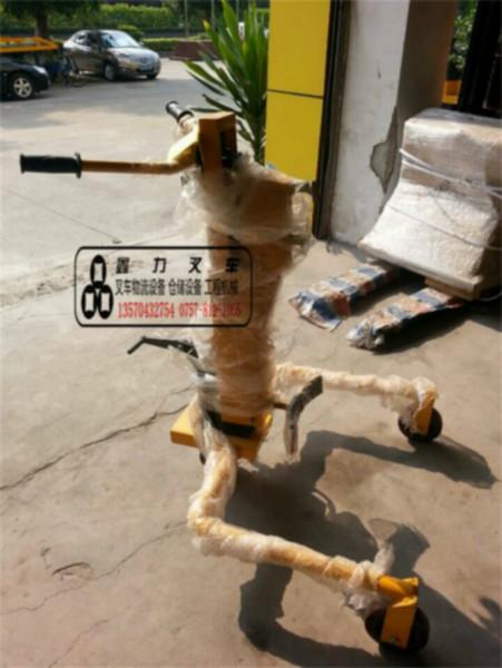 供應(yīng)T350A油桶液壓搬運(yùn)車