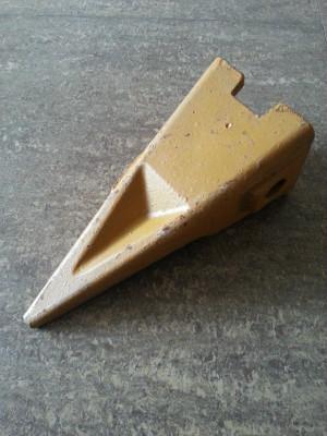 供應(yīng)沃爾沃EC360巖石型尖齒