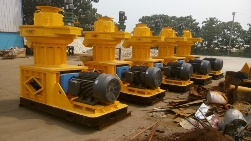 東北木屑鋸沫顆粒機(jī)圖片