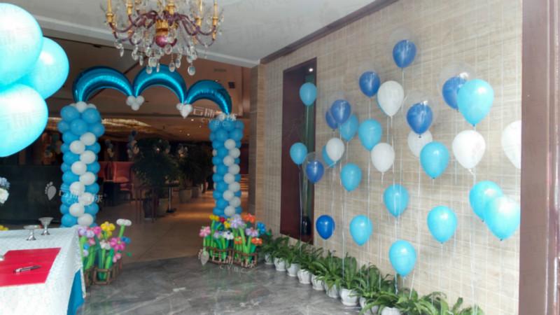 供應(yīng)成都?xì)馇蜓b飾布置/氣球百日宴裝飾/氣球創(chuàng)意裝飾/氣球裝飾