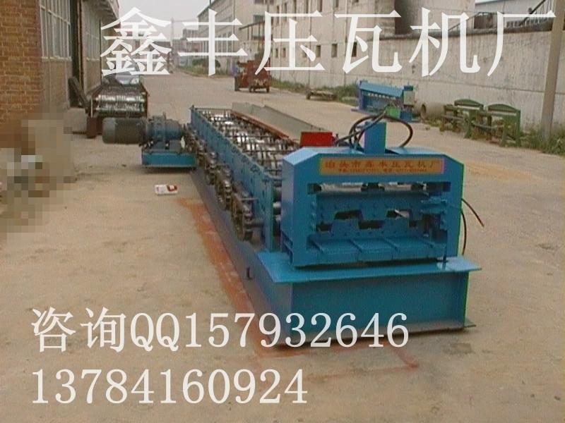 供應(yīng)688樓承板設(shè)備哪里有，生產(chǎn)樓承板設(shè)備，688鋼承板機器