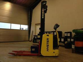 海斯特S1.6電動(dòng)托盤堆垛車租賃圖片
