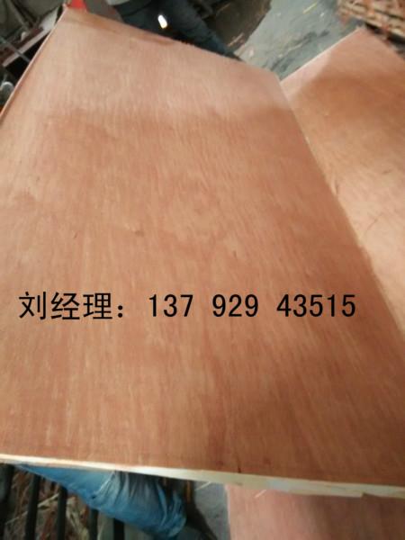 廠家直銷12mm二次成型奧古曼面家具板托盤板膠合板 12mm楊桉混合奧古曼膠合板