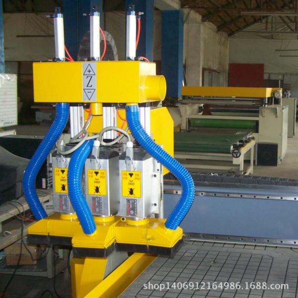 供應自動換刀雕刻機、江蘇批發(fā)零售