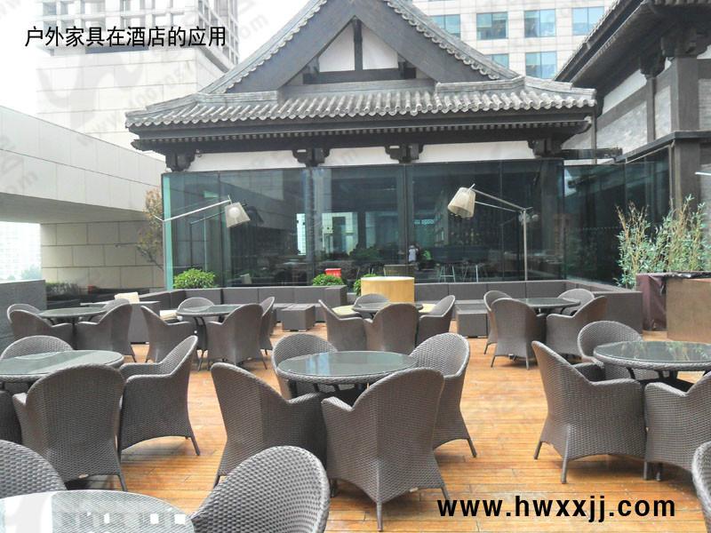 深圳優(yōu)質(zhì)仿藤編桌椅特價桌椅圖片