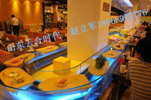 旋轉(zhuǎn)火鍋吧臺(tái)圖片